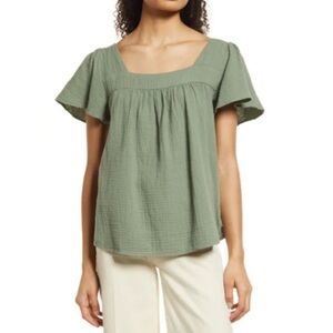 Caslon Square neck gauze tunic top flutter sleeves sage green size small New